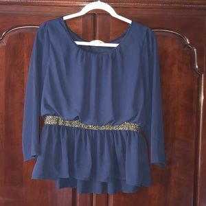 FRANCESCA’S Miami women’s large navy blouse